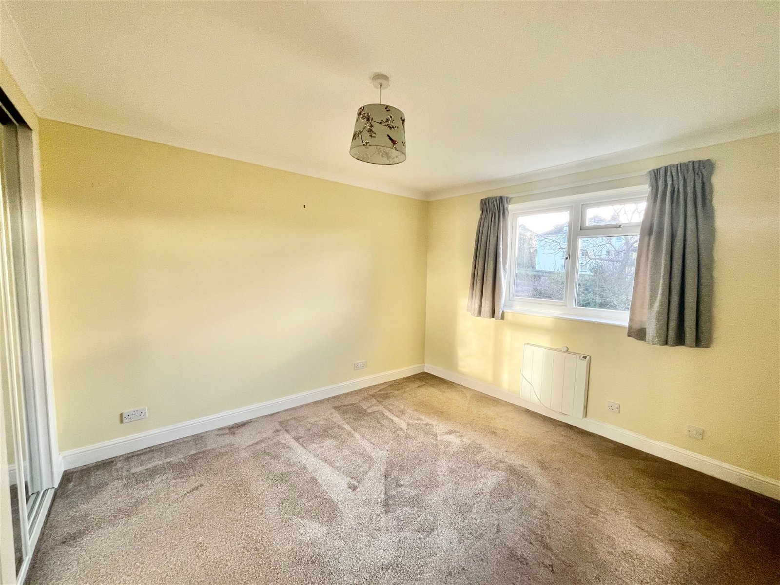 2 bedroom Flat for sale in Paignton