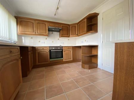 Kitchen 4.jpg