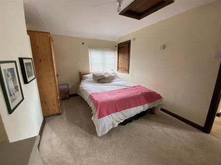 Bedroom 1.3.jpg