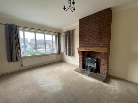 Lounge 4.jpg