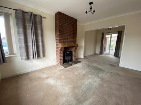 Lounge 6.jpg