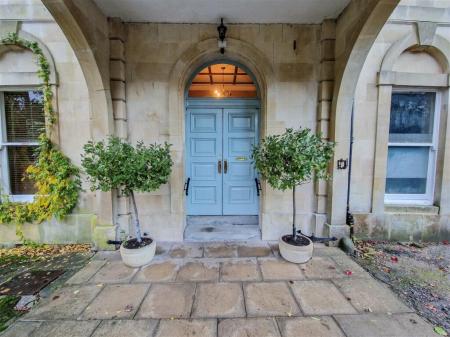 Communal door entrance