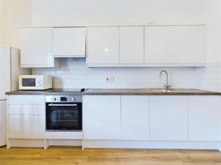 SITTING ROOM/KITCHEN/DINING ROOM