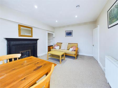 Sitting room 3