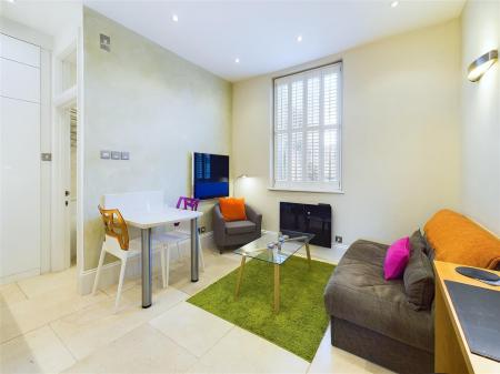 SITTING/DINING ROOM/KITCHEN