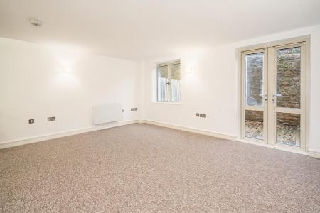 SITTING ROOM/KITCHEN