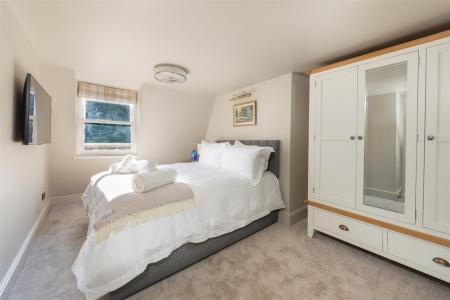 SECOND UPSTAIRS BEDROOM