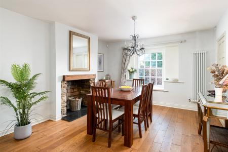 Dining_Room_1.jpg