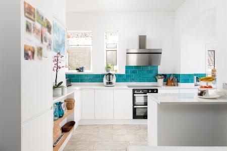 Kitchen_3.jpg
