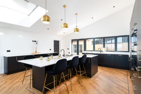 Kitchen_6.jpg