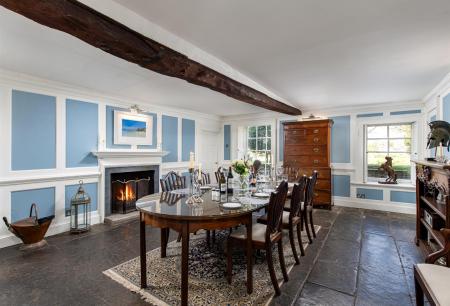 Dining_Room_1.jpg