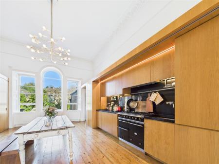 kitchen/dining room
