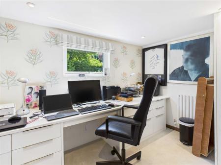 Study/dressing room