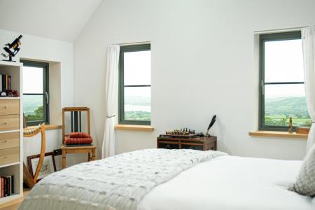 Bedroom2_2.jpg