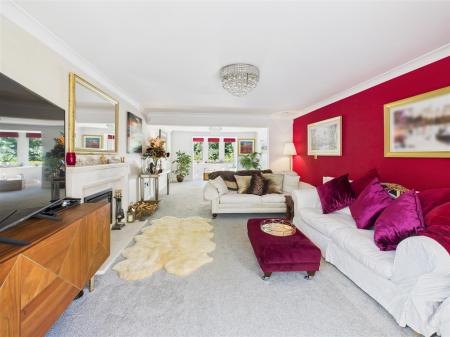 Sitting room .jpg