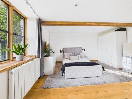 Ground floor bedroom 1