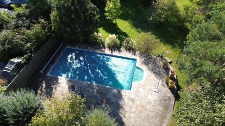 whitegates - swimming pool.JPG