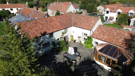 Whitegates - rear view.JPG