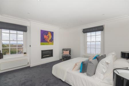 1W1TCN - Bedroom B.jpg