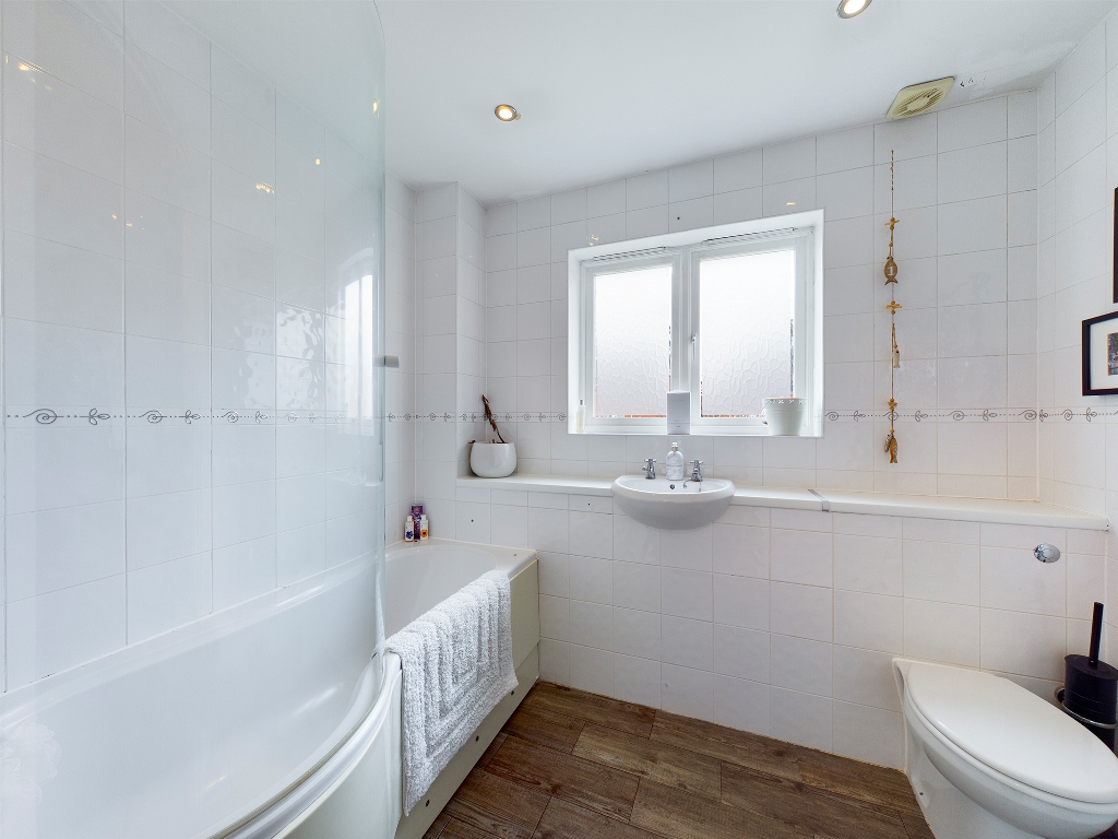 2 bedroom Apartment for sale in Northants