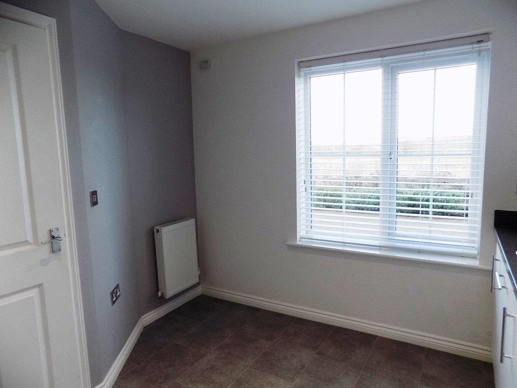3 bedroom SemiDetached House for rent in Northampton