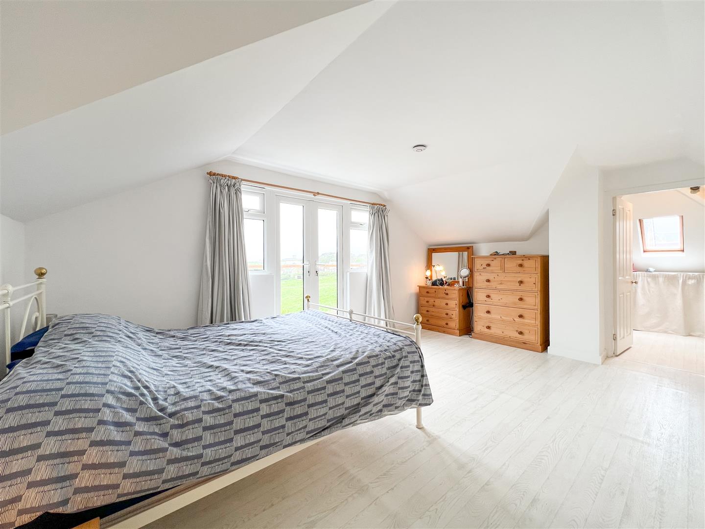 4 bedroom Detached Bungalow for sale in Mullion