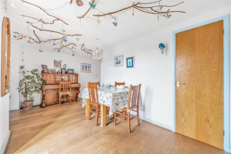 65026768bdb33-1031869 (4).jpg