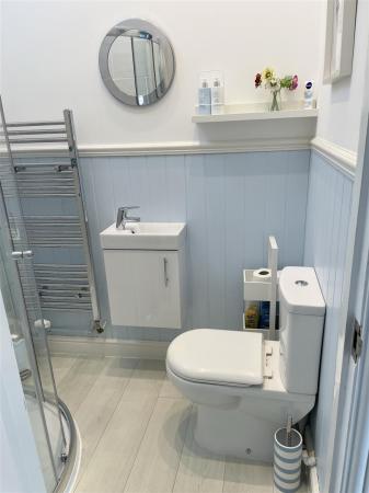 Annexe bathroom