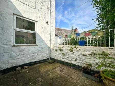 Rear Courtyard