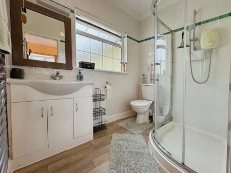 Annexe shower room