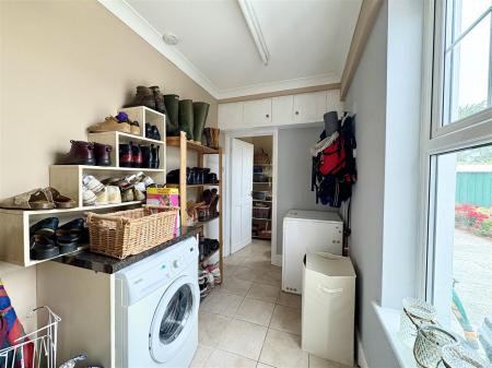 Utility room/WC
