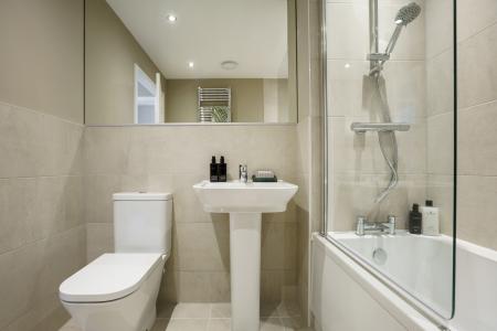 TW EX_Apsham Grange_NA42_Huxford_Bathroom.jpg