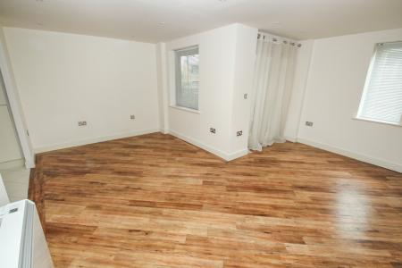Media image 02