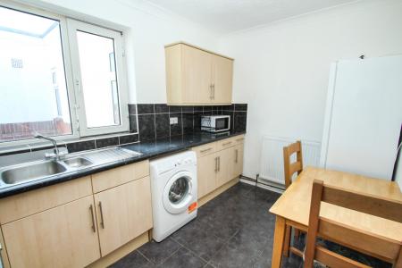 Media image 03