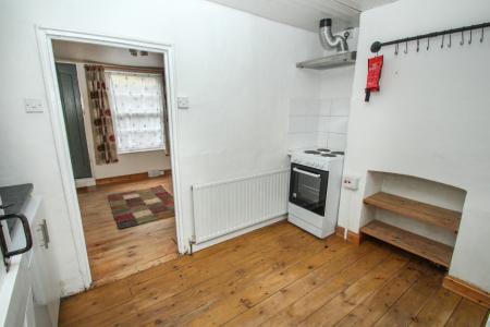 Media image 04