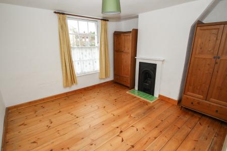 Media image 09