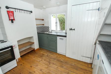Media image 03