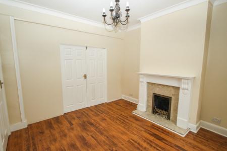 Media image 02