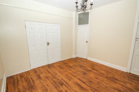 Media image 03