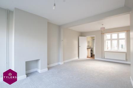 Sitting/Dining Room