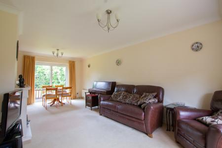 Reception/Dining Roo