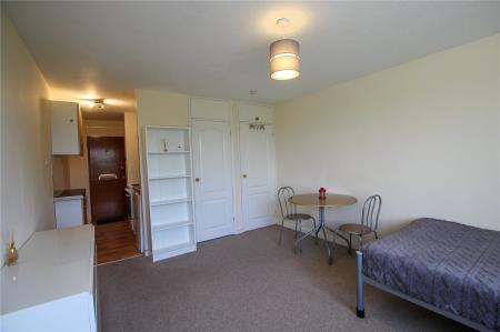Bed/ Sitting Room.