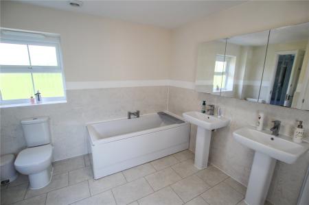 Ensuite Bathroom.