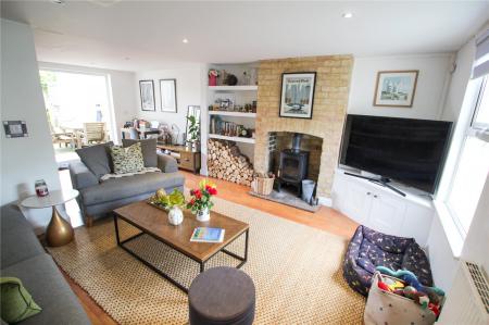 Lounge.