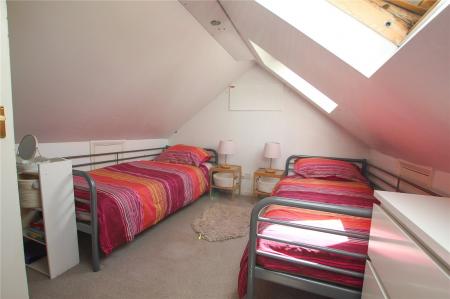 Bed 6/Rec. Room.