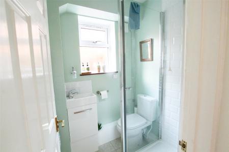 Shower Room.