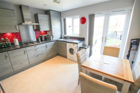 Kitchen Diner.