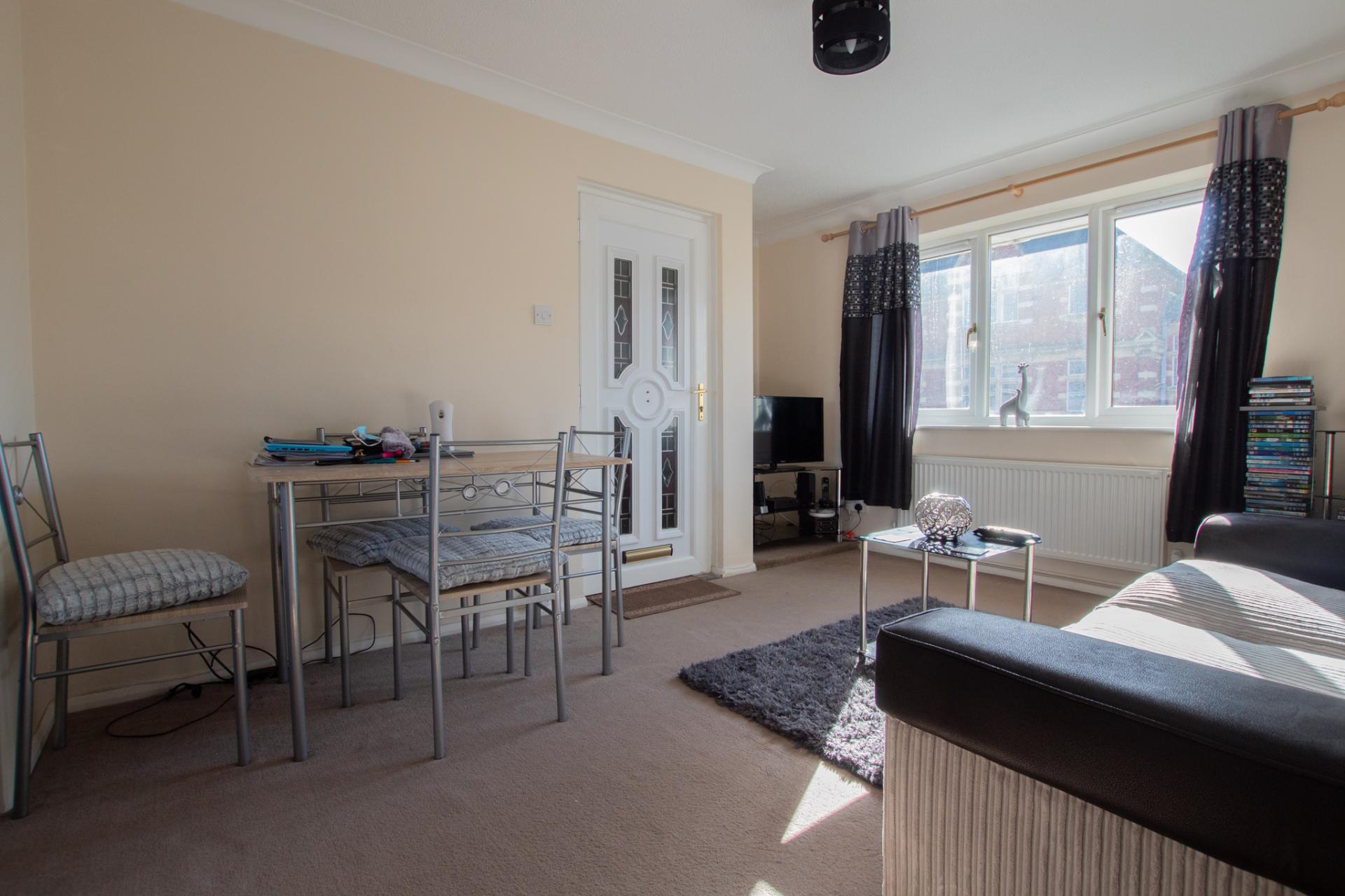 1 bedroom Apartment for sale in Newmarket