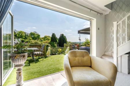 Bifolds View