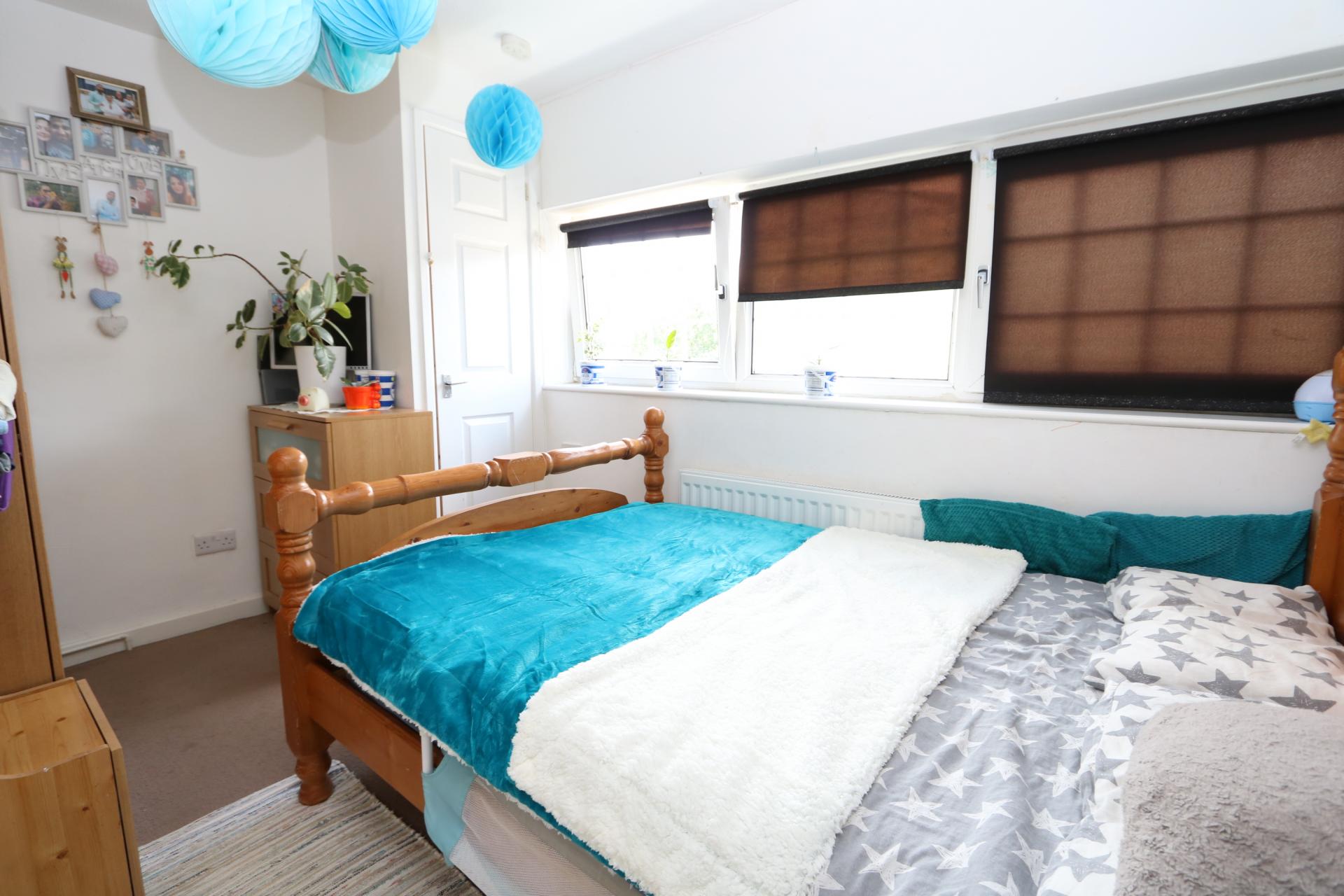 2 bedroom Terraced House for sale in Milton Keynes